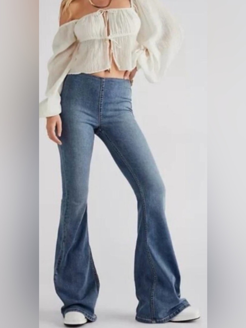 Free People We The Free pull-on stretch flare size 25